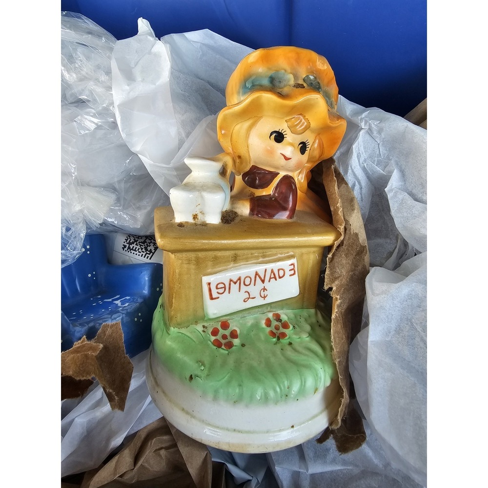 Bonnet Girl Lemonade Stand Rotating Music Box Vintage 70's Fred Roberts
